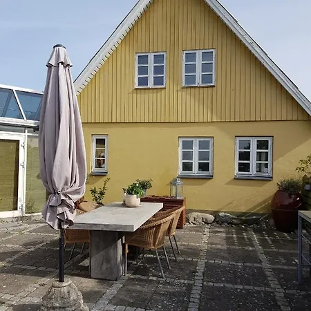 Beachhouse Langeland 20 M To Private Tranekaer