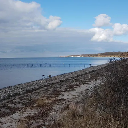 Сasa de vacaciones Beachhouse Langeland 20 M To Private Tranekær