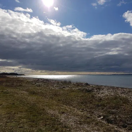Beachhouse Langeland 20 M To Private Tranekaer